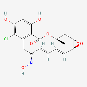 6H-Oxireno(E)(2)benzoxacyclotetradecin-6,12(7H)-dione, 8-chloro-1a,14,15,15a-tetrahydro-9,11-dihydroxy-14-methyl-, 6-oxime, (1aS,2Z,4E,14R,15aS)-