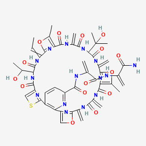 N-[3-[(3-amino-3-oxoprop-1-en-2-yl)amino]-3-oxoprop-1-en-2-yl]-17-ethylidene-14-(1-hydroxyethyl)-27-(2-hydroxypropan-2-yl)-20,33-dimethyl-24,30,37,40-tetramethylidene-12,15,22,25,28,35,38-heptaoxo-19,32,42-trioxa-9-thia-3,13,16,23,26,29,36,39,44,45,46,47-dodecazahexacyclo[39.2.1.18,11.118,21.131,34.02,7]heptatetraconta-1(43),2(7),3,5,8(47),10,18(46),20,31(45),33,41(44)-undecaene-4-carboxamide