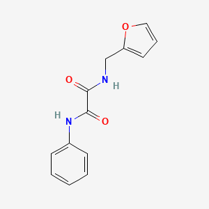 N-(furan-2-ylmethyl)-N'-phenylethanediamide