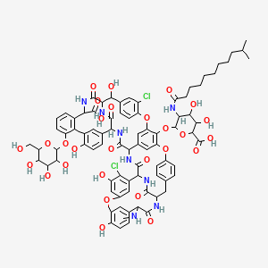 molecular formula C83H88Cl2N8O28 B10829327 64-[6-Carboxy-4,5-dihydroxy-3-(10-methylundecanoylamino)oxan-2-yl]oxy-5,32-dichloro-2,26,31,44-tetrahydroxy-22-(methylamino)-21,35,38,54,56,59-hexaoxo-47-[3,4,5-trihydroxy-6-(hydroxymethyl)oxan-2-yl]oxy-7,13,28-trioxa-20,36,39,53,55,58-hexazaundecacyclo[38.14.2.23,6.214,17.219,34.18,12.123,27.129,33.141,45.010,37.046,51]hexahexaconta-3,5,8,10,12(64),14(63),15,17(62),23(61),24,26,29(60),30,32,41(57),42,44,46(51),47,49,65-henicosaene-52-carboxylic acid 