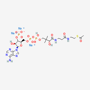 trisodium;[(2R,4S,5R)-2-[[[[(3R)-4-[[3-(2-acetylsulfanylethylamino)-3-oxopropyl]amino]-3-hydroxy-2,2-dimethyl-4-oxobutoxy]-hydroxyphosphoryl]oxy-oxidophosphoryl]oxymethyl]-5-(6-aminopurin-9-yl)-4-hydroxyoxolan-3-yl] phosphate