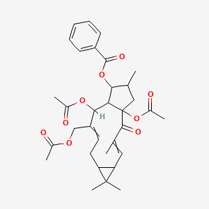 [1,11-diacetyloxy-10-(acetyloxymethyl)-3,6,6,14-tetramethyl-2-oxo-13-tricyclo[10.3.0.05,7]pentadeca-3,9-dienyl] benzoate