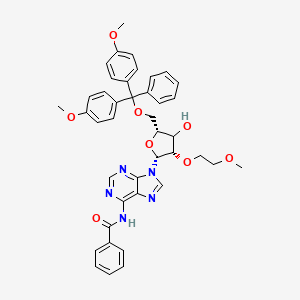 N-[9-[(2R,3S,5R)-5-[[bis(4-methoxyphenyl)-phenylmethoxy]methyl]-4-hydroxy-3-(2-methoxyethoxy)oxolan-2-yl]purin-6-yl]benzamide