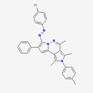 (4-bromophenyl)-[3,5,7-trimethyl-4-(4-methylphenyl)-11-phenyl-4,8,9-triazatricyclo[7.3.0.02,6]dodeca-1(12),2,5,7,10-pentaen-10-yl]diazene