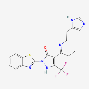 (4Z)-2-(1,3-benzothiazol-2-yl)-4-(1-{[2-(1H-imidazol-4-yl)ethyl]amino}propylidene)-5-(trifluoromethyl)-2,4-dihydro-3H-pyrazol-3-one