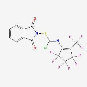 2-{[(Z)-chloro{[3,3,4,4,5,5-hexafluoro-2-(trifluoromethyl)cyclopent-1-en-1-yl]imino}methyl]sulfanyl}-1H-isoindole-1,3(2H)-dione