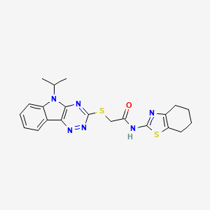 2-{[5-(propan-2-yl)-5H-[1,2,4]triazino[5,6-b]indol-3-yl]sulfanyl}-N-(4,5,6,7-tetrahydro-1,3-benzothiazol-2-yl)acetamide