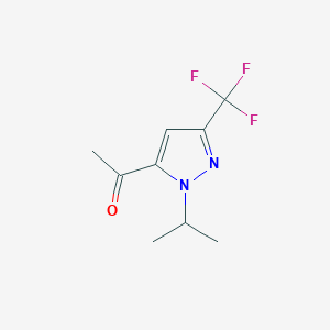 1-[1-(Propan-2-yl)-3-(trifluoromethyl)-1H-pyrazol-5-yl]ethan-1-one