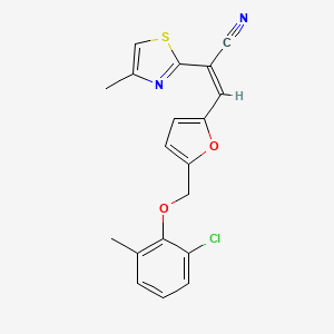 (2Z)-3-{5-[(2-chloro-6-methylphenoxy)methyl]furan-2-yl}-2-(4-methyl-1,3-thiazol-2-yl)prop-2-enenitrile