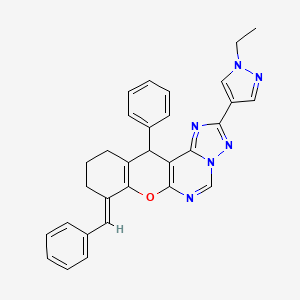 (8E)-8-benzylidene-2-(1-ethyl-1H-pyrazol-4-yl)-12-phenyl-8,10,11,12-tetrahydro-9H-chromeno[3,2-e][1,2,4]triazolo[1,5-c]pyrimidine