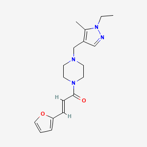 (2E)-1-{4-[(1-ethyl-5-methyl-1H-pyrazol-4-yl)methyl]piperazin-1-yl}-3-(furan-2-yl)prop-2-en-1-one