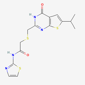 2-({[4-hydroxy-6-(propan-2-yl)thieno[2,3-d]pyrimidin-2-yl]methyl}sulfanyl)-N-(1,3-thiazol-2-yl)acetamide