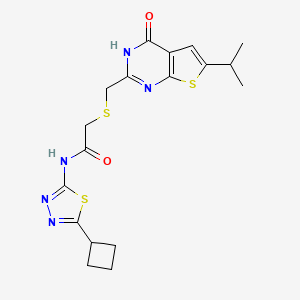 molecular formula C18H21N5O2S3 B10998417 N-(5-cyclobutyl-1,3,4-thiadiazol-2-yl)-2-({[4-hydroxy-6-(propan-2-yl)thieno[2,3-d]pyrimidin-2-yl]methyl}sulfanyl)acetamide 