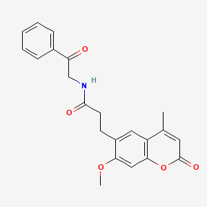 molecular formula C22H21NO5 B11011236 3-(7-methoxy-4-methyl-2-oxo-2H-chromen-6-yl)-N-(2-oxo-2-phenylethyl)propanamide 