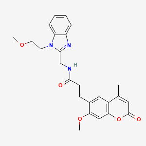 molecular formula C25H27N3O5 B11016936 N-{[1-(2-methoxyethyl)-1H-benzimidazol-2-yl]methyl}-3-(7-methoxy-4-methyl-2-oxo-2H-chromen-6-yl)propanamide 