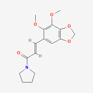 (2E)-3-(6,7-dimethoxy-1,3-benzodioxol-5-yl)-1-(pyrrolidin-1-yl)prop-2-en-1-one