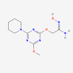 (1E)-N'-hydroxy-2-{[4-methoxy-6-(piperidin-1-yl)-1,3,5-triazin-2-yl]oxy}ethanimidamide