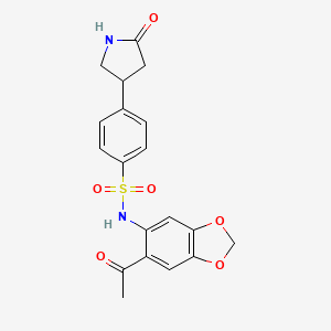 molecular formula C19H18N2O6S B11066226 N-(6-acetyl-1,3-benzodioxol-5-yl)-4-(5-oxopyrrolidin-3-yl)benzenesulfonamide 