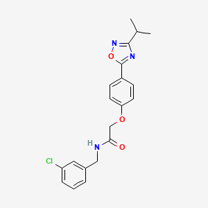 N-(3-chlorobenzyl)-2-{4-[3-(propan-2-yl)-1,2,4-oxadiazol-5-yl]phenoxy}acetamide