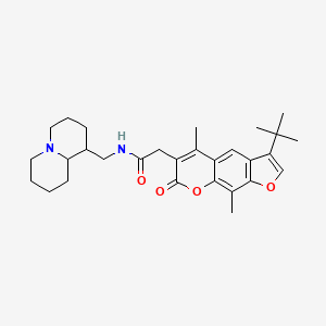 2-(3-tert-butyl-5,9-dimethyl-7-oxo-7H-furo[3,2-g]chromen-6-yl)-N-(octahydro-2H-quinolizin-1-ylmethyl)acetamide