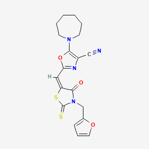 molecular formula C19H18N4O3S2 B11128023 5-(azepan-1-yl)-2-{(E)-[3-(furan-2-ylmethyl)-4-oxo-2-thioxo-1,3-thiazolidin-5-ylidene]methyl}-1,3-oxazole-4-carbonitrile 