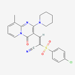 (2E)-2-[(4-chlorophenyl)sulfonyl]-3-[9-methyl-4-oxo-2-(piperidin-1-yl)-4H-pyrido[1,2-a]pyrimidin-3-yl]prop-2-enenitrile