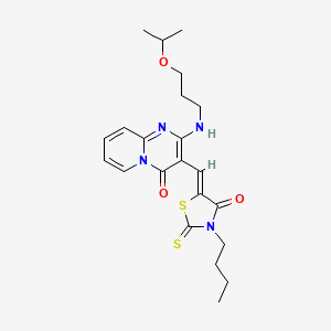 3-[(Z)-(3-butyl-4-oxo-2-thioxo-1,3-thiazolidin-5-ylidene)methyl]-2-{[3-(propan-2-yloxy)propyl]amino}-4H-pyrido[1,2-a]pyrimidin-4-one