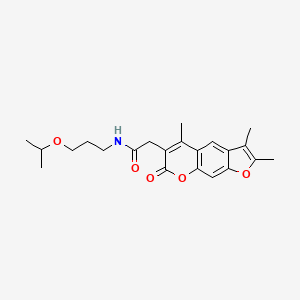 molecular formula C22H27NO5 B11141606 N-(3-isopropoxypropyl)-2-(2,3,5-trimethyl-7-oxo-7H-furo[3,2-g]chromen-6-yl)acetamide 