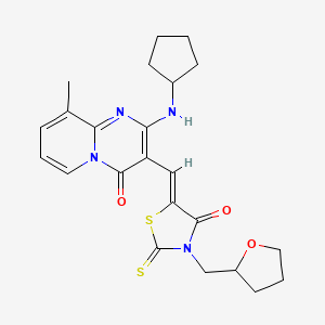 molecular formula C23H26N4O3S2 B11141633 2-(cyclopentylamino)-9-methyl-3-{(Z)-[4-oxo-3-(tetrahydrofuran-2-ylmethyl)-2-thioxo-1,3-thiazolidin-5-ylidene]methyl}-4H-pyrido[1,2-a]pyrimidin-4-one 