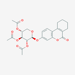 3,5-Bis(acetyloxy)-2-({6-oxo-6H,7H,8H,9H,10H-cyclohexa[C]chromen-3-YL}oxy)oxan-4-YL acetate