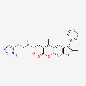 2-(2,5-dimethyl-7-oxo-3-phenyl-7H-furo[3,2-g]chromen-6-yl)-N-[2-(1H-imidazol-4-yl)ethyl]acetamide