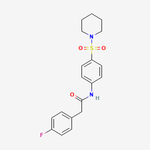 2-(4-Fluorophenyl)-N-[4-(piperidine-1-sulfonyl)phenyl]acetamide