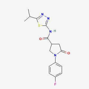 1-(4-fluorophenyl)-5-oxo-N-[5-(propan-2-yl)-1,3,4-thiadiazol-2-yl]pyrrolidine-3-carboxamide