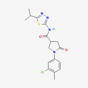 1-(3-chloro-4-methylphenyl)-5-oxo-N-[5-(propan-2-yl)-1,3,4-thiadiazol-2-yl]pyrrolidine-3-carboxamide