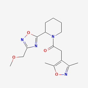 2-(3,5-Dimethyl-1,2-oxazol-4-YL)-1-{2-[3-(methoxymethyl)-1,2,4-oxadiazol-5-YL]piperidin-1-YL}ethanone