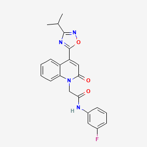 N-(3-fluorophenyl)-2-{2-oxo-4-[3-(propan-2-yl)-1,2,4-oxadiazol-5-yl]quinolin-1(2H)-yl}acetamide