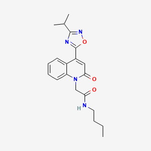 molecular formula C20H24N4O3 B11194683 N-butyl-2-{2-oxo-4-[3-(propan-2-yl)-1,2,4-oxadiazol-5-yl]quinolin-1(2H)-yl}acetamide 