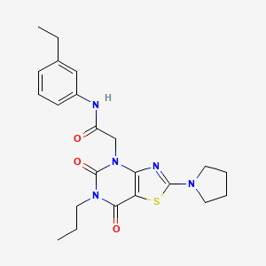 2-(5,7-Dioxo-6-propyl-2-(pyrrolidin-1-yl)-6,7-dihydrothiazolo[4,5-d]pyrimidin-4(5H)-yl)-N-(3-ethylphenyl)acetamide