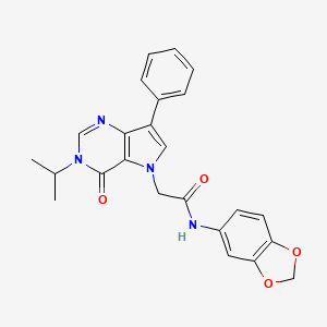 molecular formula C24H22N4O4 B11201925 N-(1,3-benzodioxol-5-yl)-2-[4-oxo-7-phenyl-3-(propan-2-yl)-3,4-dihydro-5H-pyrrolo[3,2-d]pyrimidin-5-yl]acetamide 