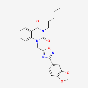 molecular formula C23H22N4O5 B11203552 1-((3-(benzo[d][1,3]dioxol-5-yl)-1,2,4-oxadiazol-5-yl)methyl)-3-pentylquinazoline-2,4(1H,3H)-dione 