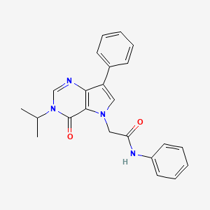 molecular formula C23H22N4O2 B11203853 2-[4-oxo-7-phenyl-3-(propan-2-yl)-3,4-dihydro-5H-pyrrolo[3,2-d]pyrimidin-5-yl]-N-phenylacetamide 