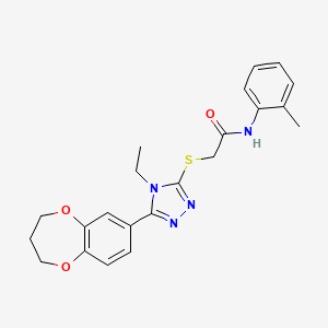 molecular formula C22H24N4O3S B11225754 2-{[5-(3,4-dihydro-2H-1,5-benzodioxepin-7-yl)-4-ethyl-4H-1,2,4-triazol-3-yl]sulfanyl}-N-(2-methylphenyl)acetamide 