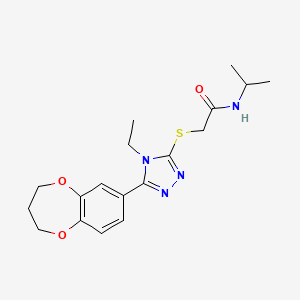 2-{[5-(3,4-dihydro-2H-1,5-benzodioxepin-7-yl)-4-ethyl-4H-1,2,4-triazol-3-yl]sulfanyl}-N-(propan-2-yl)acetamide