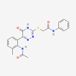 2-({6-[2-(acetylamino)-3-methylphenyl]-5-oxo-2,5-dihydro-1,2,4-triazin-3-yl}sulfanyl)-N-phenylacetamide