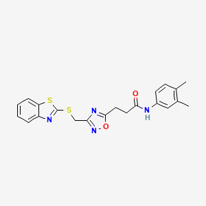 molecular formula C21H20N4O2S2 B11237907 3-{3-[(1,3-benzothiazol-2-ylsulfanyl)methyl]-1,2,4-oxadiazol-5-yl}-N-(3,4-dimethylphenyl)propanamide 