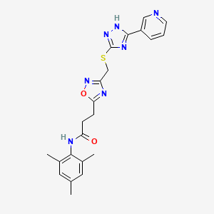 molecular formula C22H23N7O2S B11243699 3-[3-({[5-(pyridin-3-yl)-4H-1,2,4-triazol-3-yl]sulfanyl}methyl)-1,2,4-oxadiazol-5-yl]-N-(2,4,6-trimethylphenyl)propanamide 