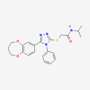 2-{[5-(3,4-dihydro-2H-1,5-benzodioxepin-7-yl)-4-phenyl-4H-1,2,4-triazol-3-yl]sulfanyl}-N-(propan-2-yl)acetamide