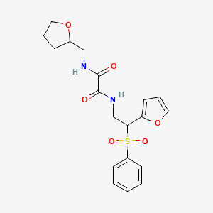 N1-(2-(furan-2-yl)-2-(phenylsulfonyl)ethyl)-N2-((tetrahydrofuran-2-yl)methyl)oxalamide