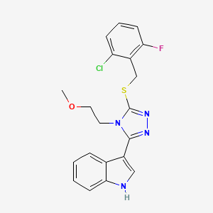 molecular formula C20H18ClFN4OS B11250107 3-(5-((2-chloro-6-fluorobenzyl)thio)-4-(2-methoxyethyl)-4H-1,2,4-triazol-3-yl)-1H-indole 