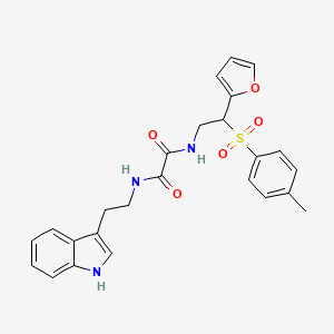 molecular formula C25H25N3O5S B11251852 N1-(2-(1H-indol-3-yl)ethyl)-N2-(2-(furan-2-yl)-2-tosylethyl)oxalamide 